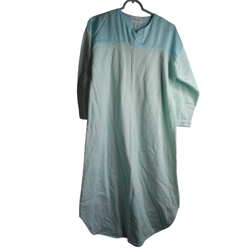 Vintage Cinema Etoile light blue Nightgown - Estate Find - Picture 1 of 3
